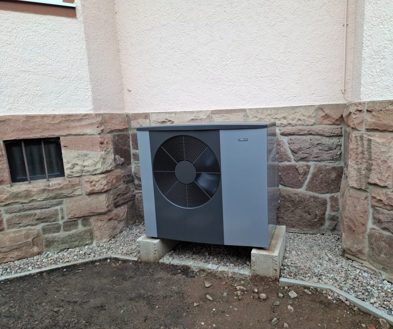 Umstieg von Ölheizung auf Wärmepumpe – Außenaufstellung
